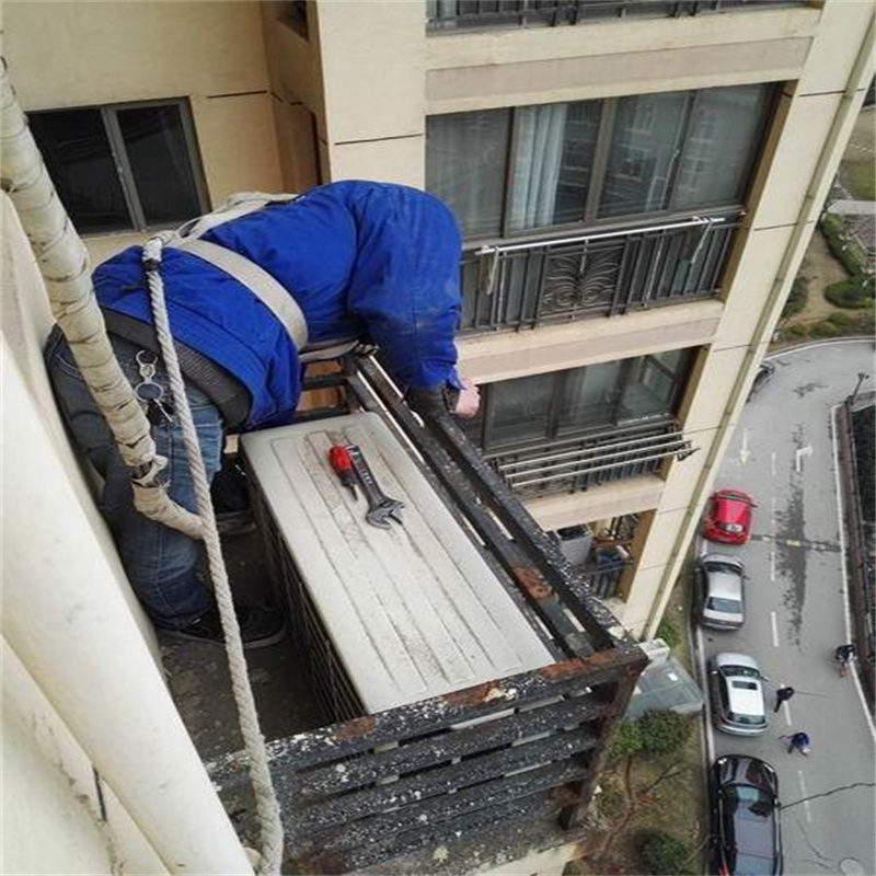 深圳罗湖翠竹别墅柜机空调跳闸维修